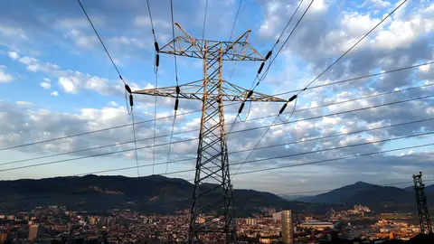 El precio de la luz sube este martes más de un 9 % hasta su segundo precio más alto de la historia El precio de la luz sube este martes más de un 9 % hasta su segundo precio más alto de la historia