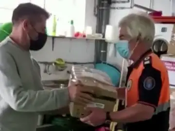 Afectados por el Prestige se vuelcan con La Palma devolviendo la ayuda recibida durante la marea negra Afectados por el Prestige se vuelcan con La Palma devolviendo la ayuda recibida durante la marea negra