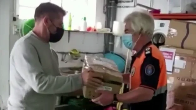 Afectados por el Prestige se vuelcan con La Palma devolviendo la ayuda recibida durante la marea negra