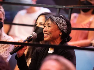 "¿Me quieres?": La espontánea intervención de una de las primeras integrantes de 'A Chorus Line' "¿Me quieres?": La espontánea intervención de una de las primeras integrantes de 'A Chorus Line'