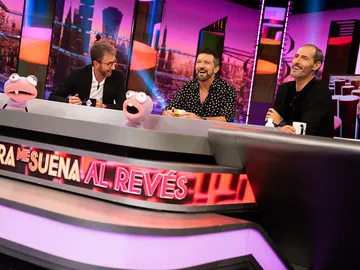Desde Lord Voldemort hasta Jasmín: Antonio Banderas y Manuel Bandera se atreven con la prueba de ‘Trancas y Barrancas’ Desde Lord Voldemort hasta Jasmín: Antonio Banderas y Manuel Bandera se atreven con la prueba de ‘Trancas y Barrancas’
