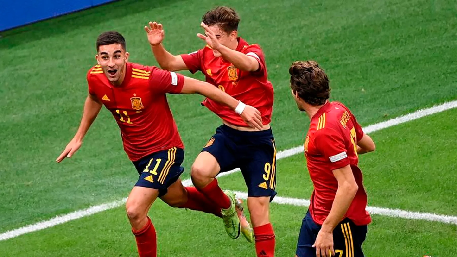 España gana a Italia con un doblete de Ferran Torres y se mete en la final de la Nations League