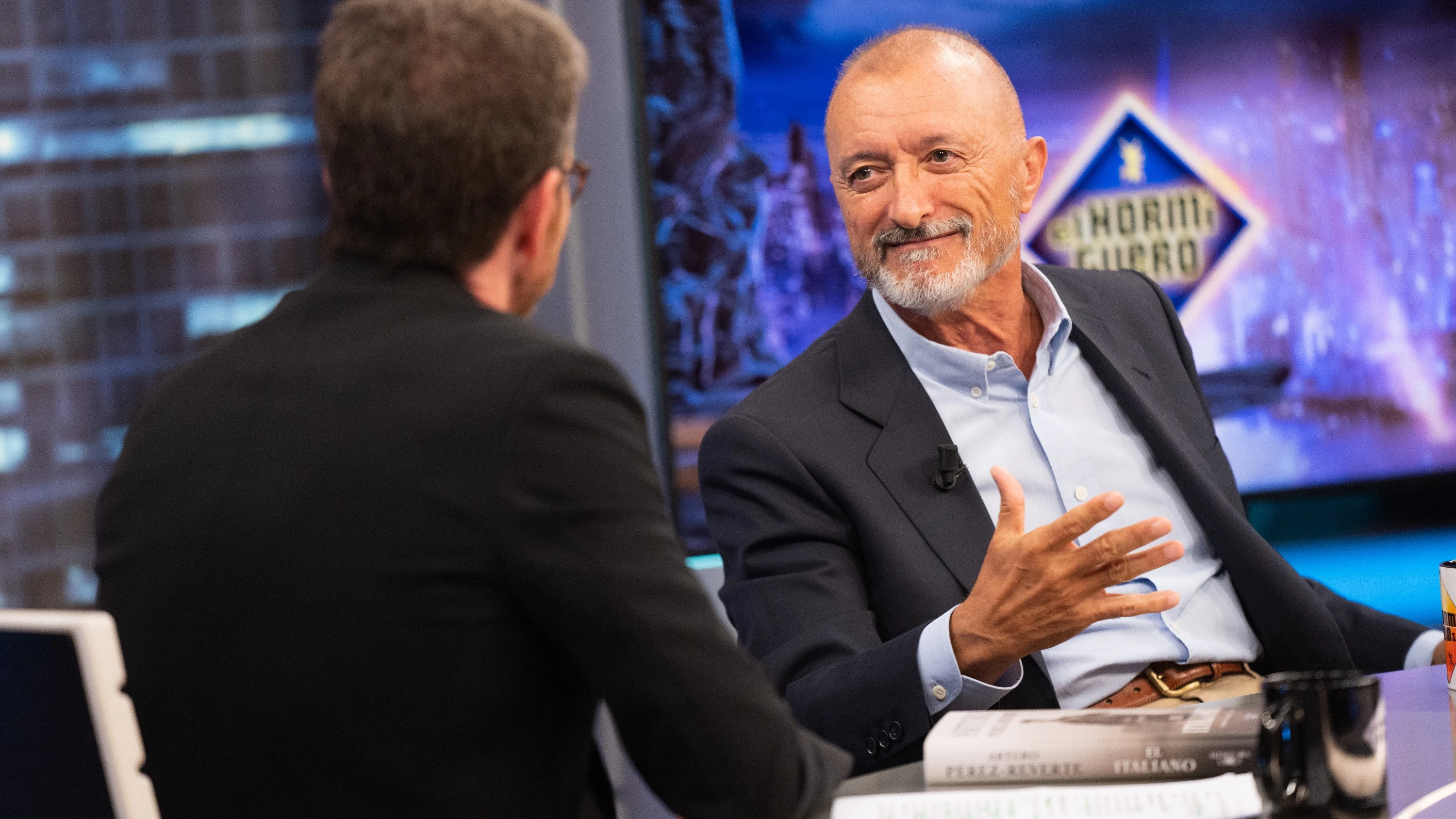 Arturo Pérez-Reverte, sobre las redes sociales: "Están dejando gente inocentemente analfabeta en manos de fanáticos" Arturo Pérez-Reverte, sobre las redes sociales: "Están dejando gente inocentemente analfabeta en manos de fanáticos"