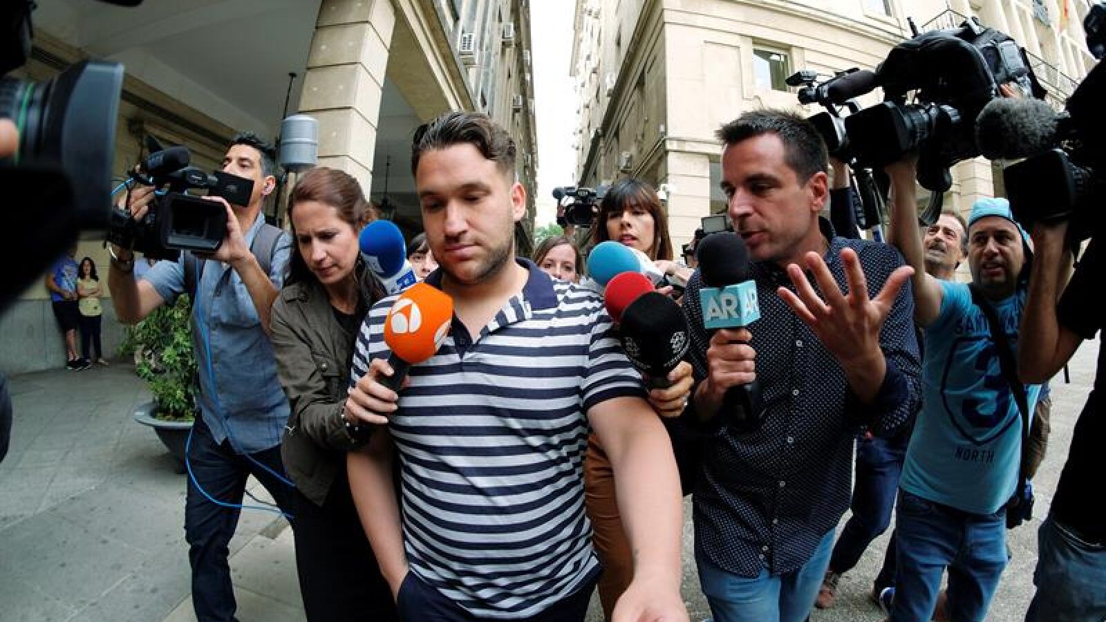 'El Prenda', condenado de 'La Manada', reconoce en una carta la violación en grupo en San Fermín y pide perdón a la víctima