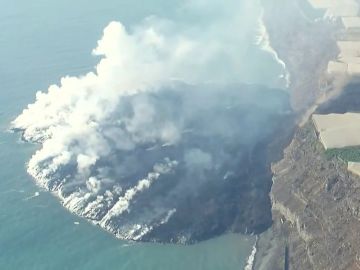 A3 Noticias de la Mañana (07-10-21) El viento empuja la nube tóxica del volcán de La Palma y empeora la calidad del aire en Los Llanos y El Paso