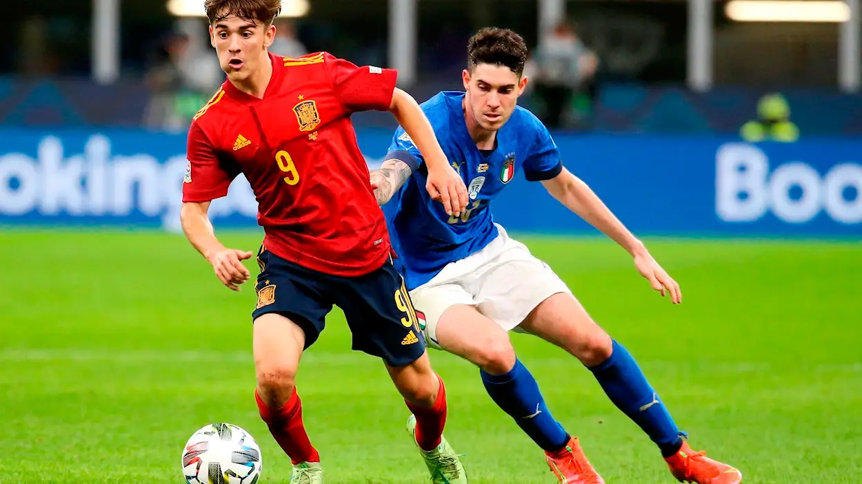 Gavi durante un momento del España Italia Gavi durante un momento del España Italia