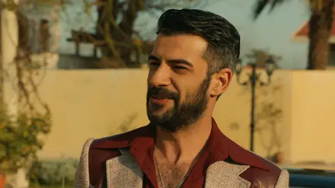 Llega un nuevo huésped a la mansión de los Yaman Llega un nuevo huésped a la mansión de los Yaman