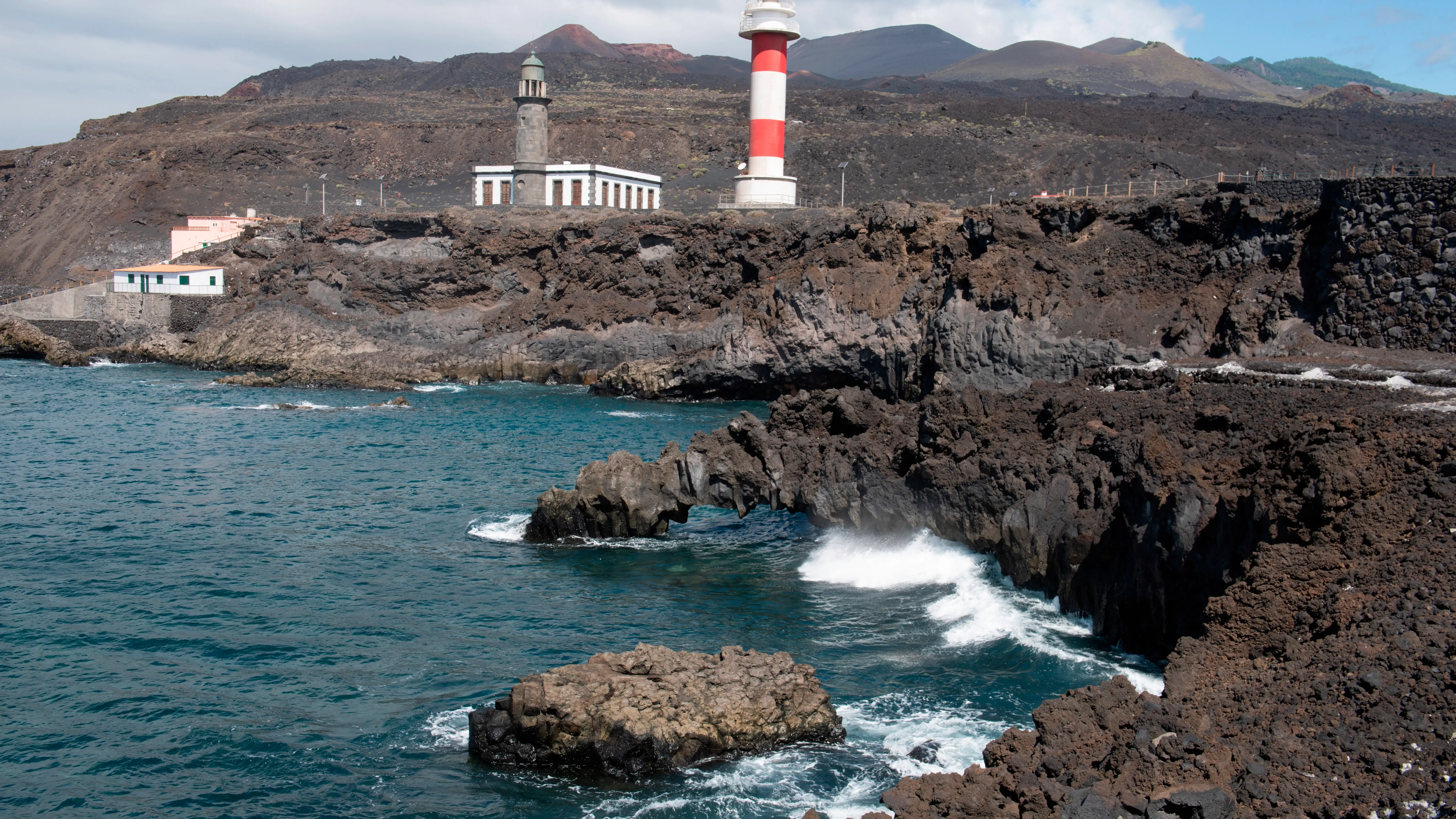El Pevolca asegura que el consumo de pescado de La Palma es seguro ante la caída de las ventas El Pevolca asegura que el consumo de pescado de La Palma es seguro ante la caída de las ventas