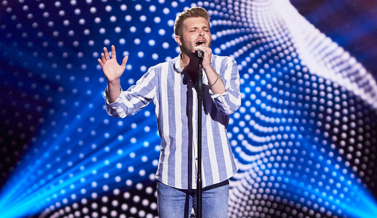 Miguel Moreno canta &lsquo;Aunque me cueste la vida&rsquo; en las Audiciones a ciegas de &lsquo;La Voz&rsquo;