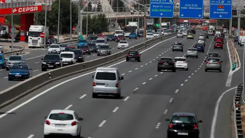 El puente del Pilar comienza con retenciones y atascos en las principales salidas de Madrid El puente del Pilar comienza con retenciones y atascos en las principales salidas de Madrid