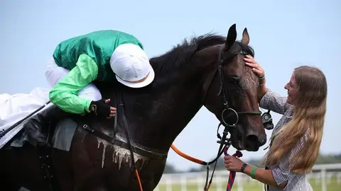 Rodaballo, el mejor caballo español que ha conquistado un triunfo histórico en Alemania: "Ha nacido para esto" Rodaballo, el mejor caballo español que ha conquistado un triunfo histórico en Alemania: "Ha nacido para esto"