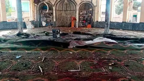 Mezquita en la que se produjo el atentado en Kunduz Mezquita en la que se produjo el atentado en Kunduz
