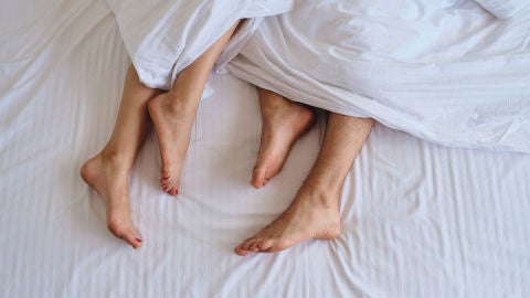 Pareja en la cama