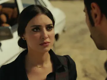 Müjgan intenta impedir que Yilmaz se enfrente de nuevo a Demir Müjgan intenta impedir que Yilmaz se enfrente de nuevo a Demir