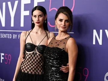 Negro y transparencias: Penélope Cruz y Milena Smit arrasan en el Festival de Cine de Nueva York Negro y transparencias: Penélope Cruz y Milena Smit arrasan en el Festival de Cine de Nueva York