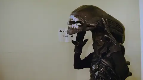 'Alien on stage' 'Alien on stage'