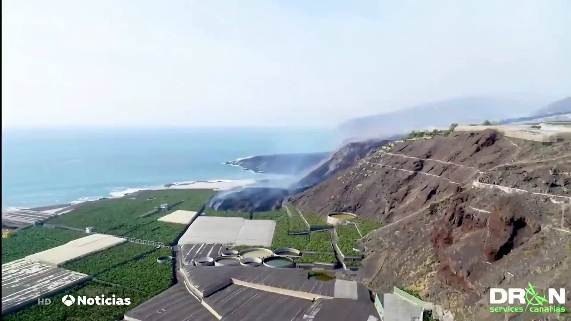 La colada de lava del volcán de La Palma que más preocupa se dirige a un polígono industrial