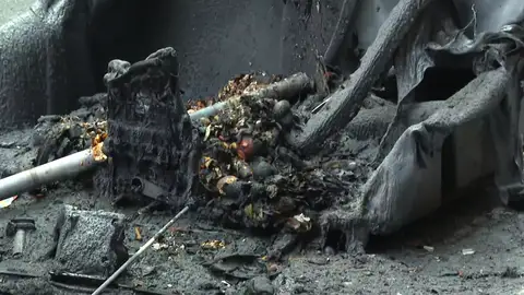 Los vecinos de un barrio de San Sebastián, hartos de los actos vandálicos tras una noche de incidentes Los vecinos de un barrio de San Sebastián, hartos de los actos vandálicos tras una noche de incidentes