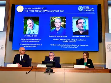 Card, Angrist e Imbens ganan el Premio Nobel de Economía 2021 Card, Angrist e Imbens ganan el Premio Nobel de Economía 2021