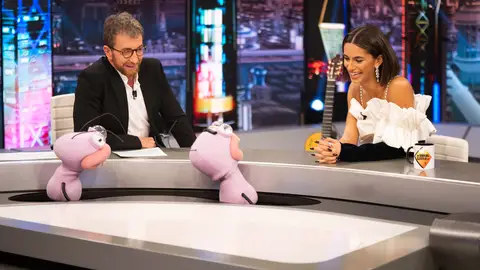 Begoña Vargas cumple su sueño de ir a 'El Hormiguero 3.0': "Mamá, papá, ¡qué fuerte!" Begoña Vargas cumple su sueño de ir a 'El Hormiguero 3.0': "Mamá, papá, ¡qué fuerte!"