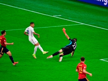Clamor en la prensa española contra el gol de Kylian Mbappé a España: "Se están cargando el fútbol"