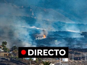 Volcán La Palma: Confinadas casi 3.000 personas en dos municipios ante el avance de la lava, en directo