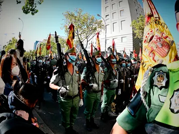 Desfile en el día de la Fiesta Nacional Desfile en el día de la Fiesta Nacional