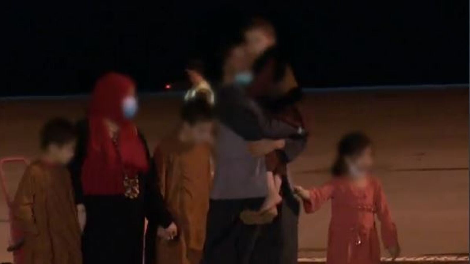 Aterriza en Torrejón de Ardoz un nuevo avión con 160 refugiados de Afganistán