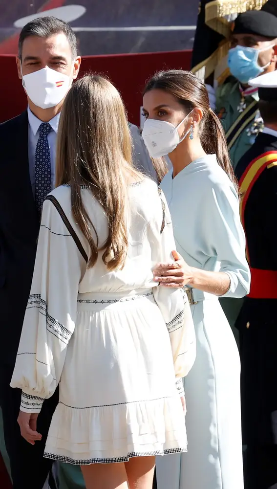 La infanta Sofía y la reina Letizia en el Día de la Hispanidad de 2021