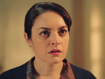 Safiye, absorta ante la confesión de Han: “Alejé de tu lado al amor de tu vida” Safiye, absorta ante la confesión de Han: “Alejé de tu lado al amor de tu vida”