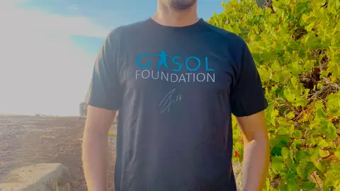 Un vecino de La Palma subasta una camiseta firmada por Pau Gasol para ayudar a los afectados por el volcán Un vecino de La Palma subasta una camiseta firmada por Pau Gasol para ayudar a los afectados por el volcán