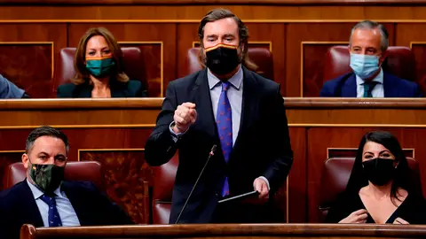 El portavoz de Vox, Iván Espinosa de los Monteros, durante su intervención en la sesión de control al Gobierno celebrada este miércoles en el Congreso de los Diputados El portavoz de Vox, Iván Espinosa de los Monteros, durante su intervención en la sesión de control al Gobierno celebrada este miércoles en el Congreso de los Diputados