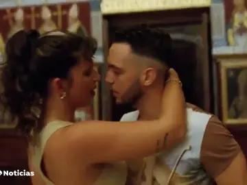 Dimite el deán de la Catedral de Toledo, Juan Miguel Ferrer, por un videoclip de C.Tangana y Nathy Peluso Dimite el deán de la Catedral de Toledo, Juan Miguel Ferrer, por un videoclip de C.Tangana y Nathy Peluso