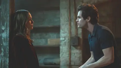 Victoria Pedretti y Penn Badgley como Love y Joe en 'You' Victoria Pedretti y Penn Badgley como Love y Joe en 'You'