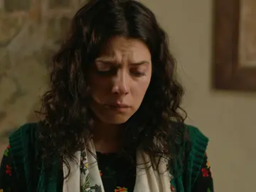 Seher cuenta su versión a Hünkar: “Me siento muy avergonzada” Seher cuenta su versión a Hünkar: “Me siento muy avergonzada”