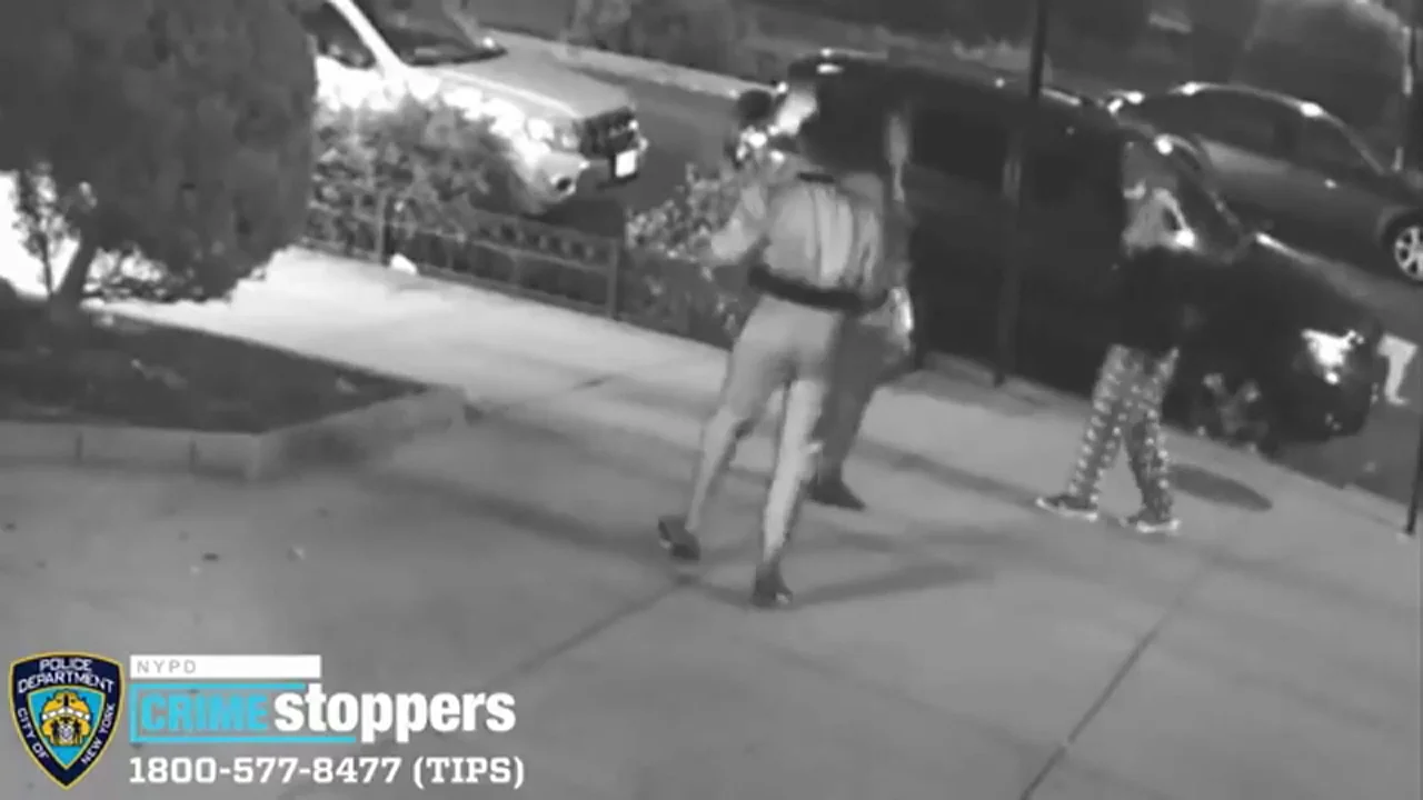 Dan una brutal paliza a una mujer en Nueva York Dan una brutal paliza a una mujer en Nueva York