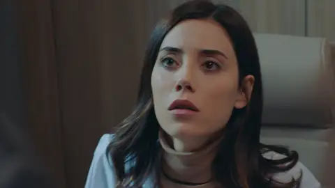 La dura infancia de Asya Arslan: unos miedos que vuelven del pasado para atormentarla La dura infancia de Asya Arslan: unos miedos que vuelven del pasado para atormentarla