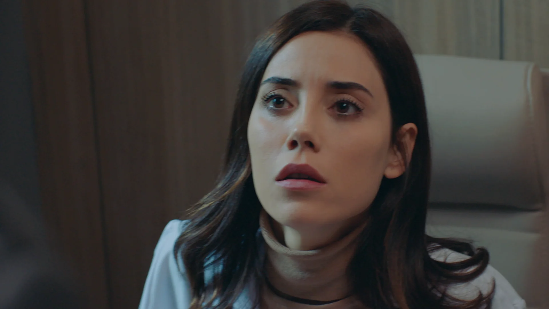 La dura infancia de Asya Arslan: unos miedos que vuelven del pasado para atormentarla La dura infancia de Asya Arslan: unos miedos que vuelven del pasado para atormentarla