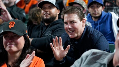 Tom Cruise en el partido de los Giants de San Francisco contra los Dodgers de Los Ángeles