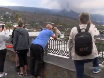 Turistas en el volcán