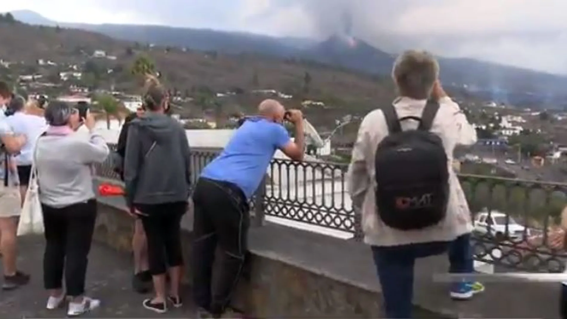 Turistas en el volcán