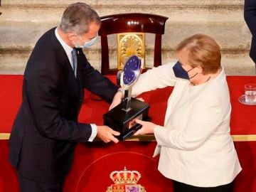 El Rey Felipe VI y Angela Merkel