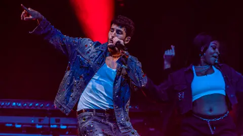 'Tacones Rojos', el nuevo sencillo de Sebastián Yatra que supera los 2 millones de visitas en solo 24 horas 'Tacones Rojos', el nuevo sencillo de Sebastián Yatra que supera los 2 millones de visitas en solo 24 horas