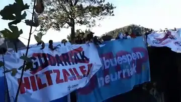 Las víctimas reivindican la memoria de los asesinados por ETA en la manifestación a favor de los presos en San Sebastián Las víctimas reivindican la memoria de los asesinados por ETA en la manifestación a favor de los presos en San Sebastián