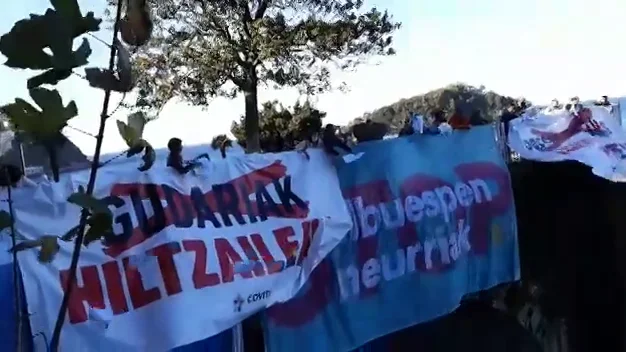 Las víctimas reivindican la memoria de los asesinados por ETA en la manifestación a favor de los presos en San Sebastián Las víctimas reivindican la memoria de los asesinados por ETA en la manifestación a favor de los presos en San Sebastián