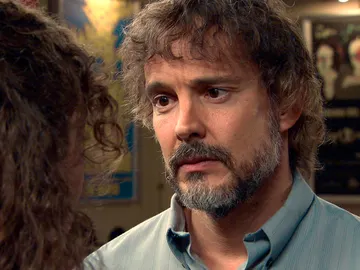 Guillermo hace a Inés replantearse su relación Guillermo hace a Inés replantearse su relación