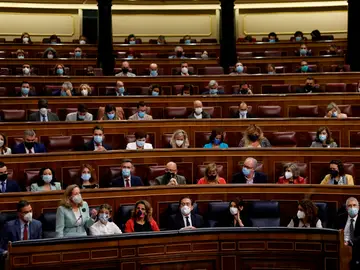 Más del 60% califica la gestión del Ejecutivo de "mala" en los 100 primeros días de Gobierno, según La Razón Más del 60% califica la gestión del Ejecutivo de "mala" en los 100 primeros días de Gobierno, según La Razón
