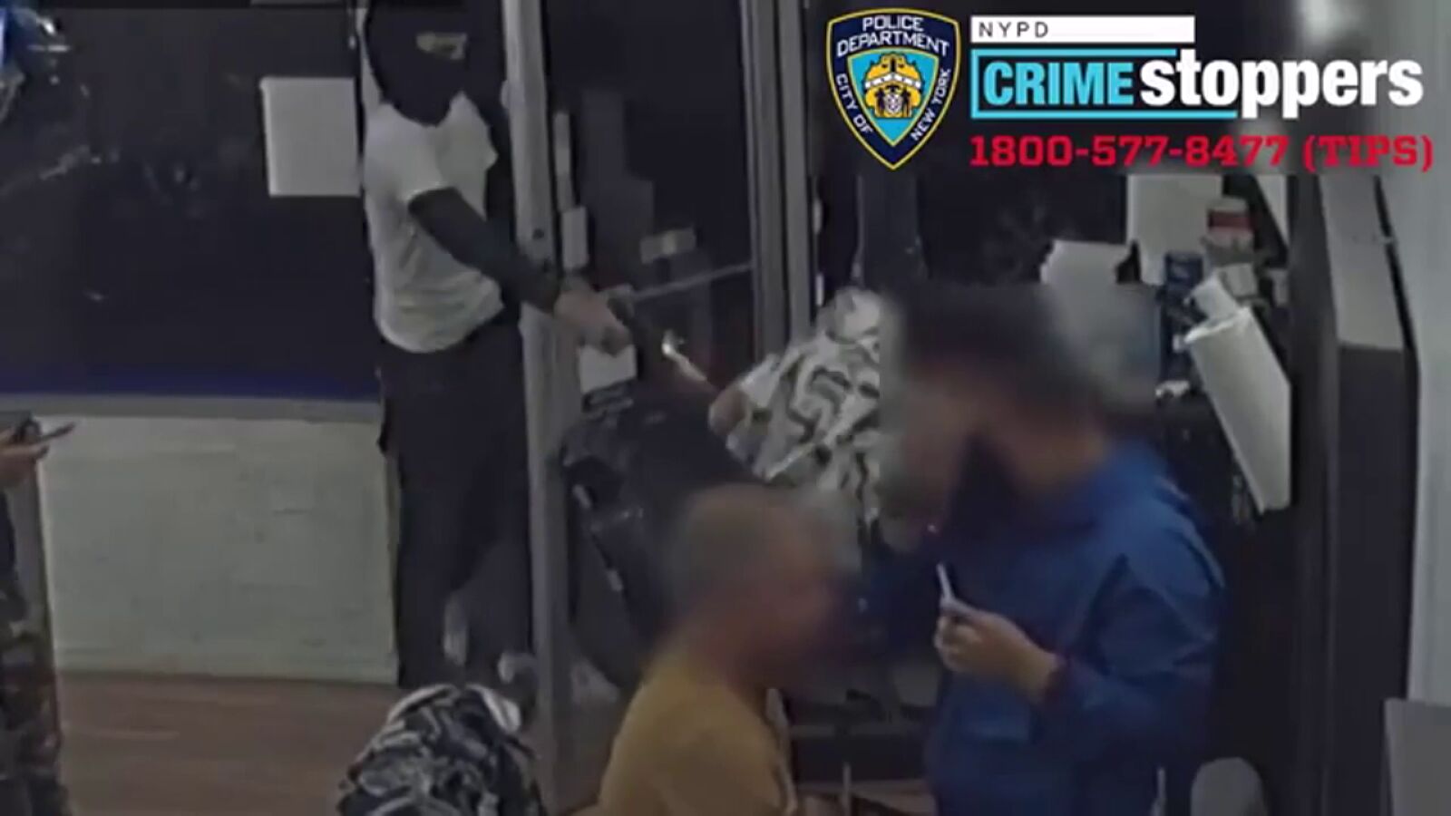 Dos hombres entran en una barbería de Bronx y disparan a un joven en el estómago y la pierna