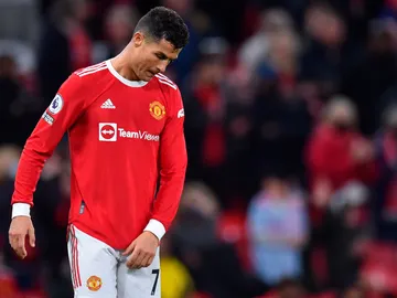 Cristiano Ronaldo se lamenta en el partido ante el Liverpool Cristiano Ronaldo se lamenta en el partido ante el Liverpool