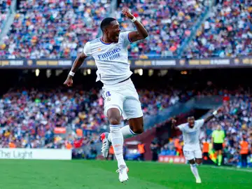 David Alaba vuelve a la convocatoria David Alaba vuelve a la convocatoria